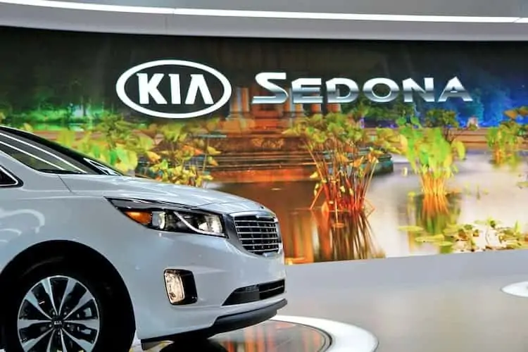 2015 kia sedona 2