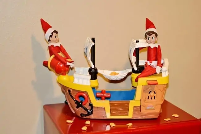 My Favorite Elf on the Shelf Photos