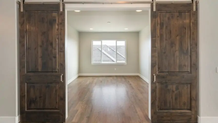 barn door coastal look