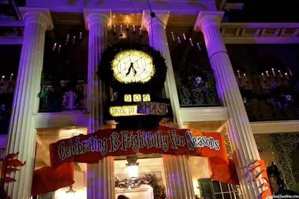 jack skellington haunted mansion disneyland 2