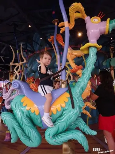 universal orlando dr seuss carousel