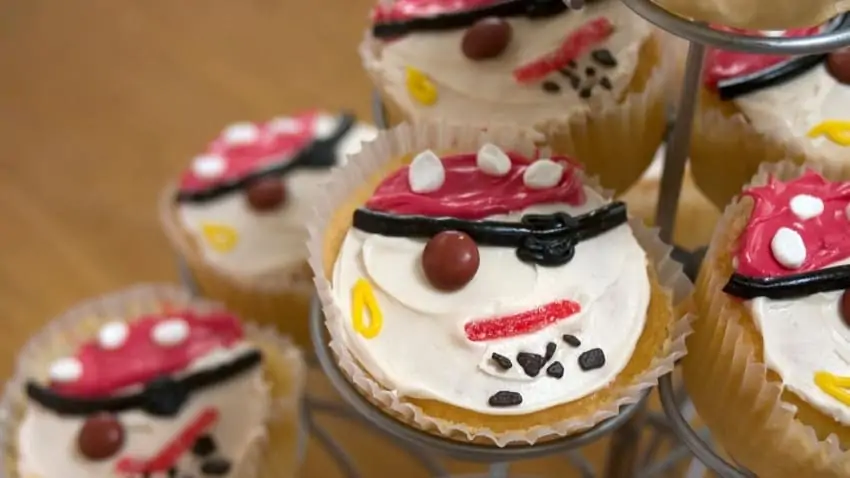 pirate cupcakes