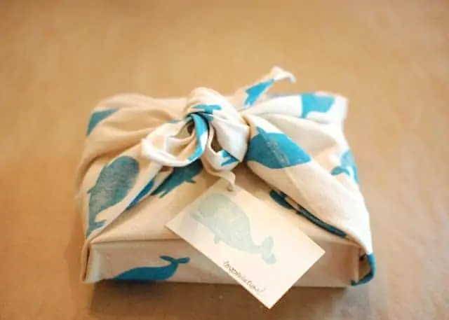 Unique Baby Shower Gifts and Clever Gift Wrapping Ideas