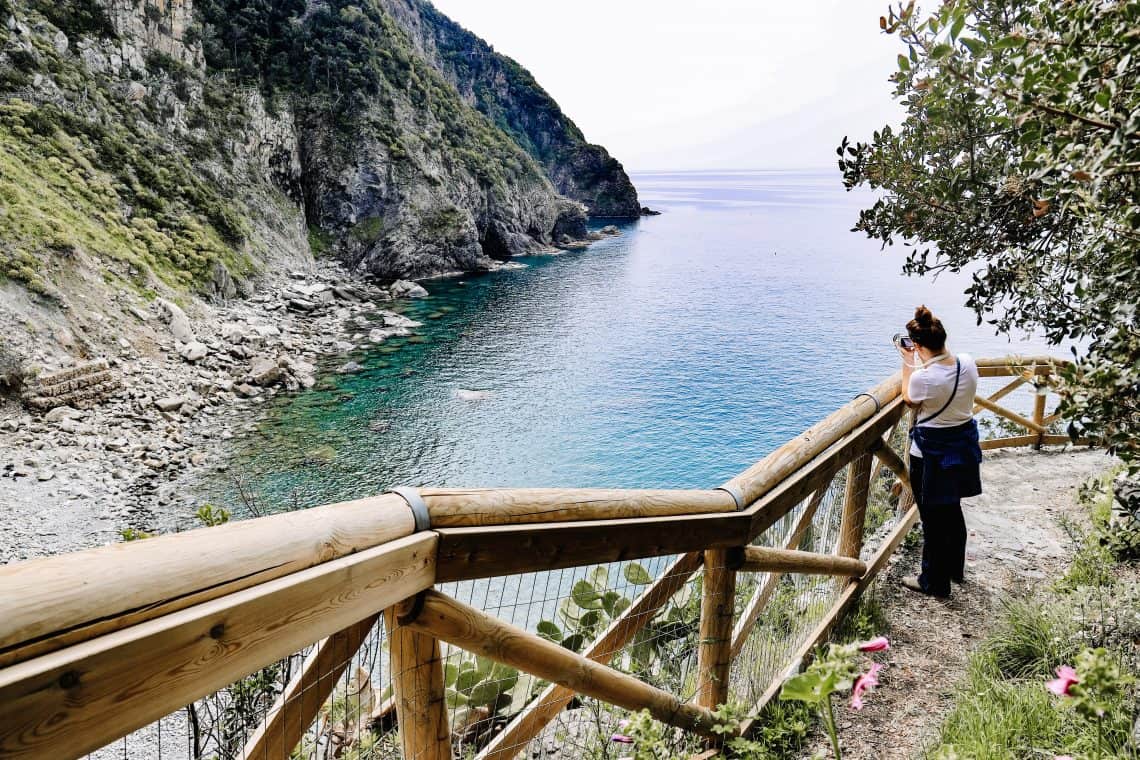 Cinque terre italy amore hiking trail riomaggiore