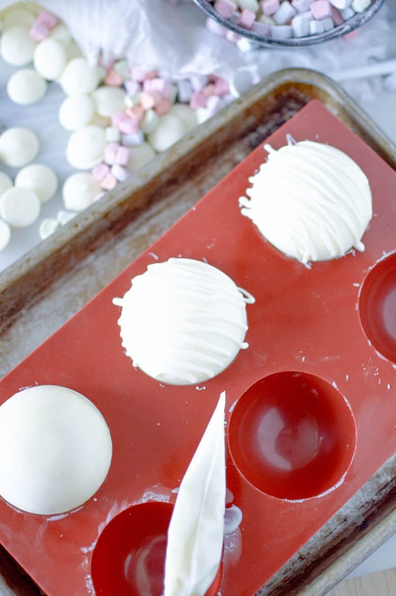 DIY Hot Chocolate Bombs: Pot of Gold White Chocolate Bomb Recipe