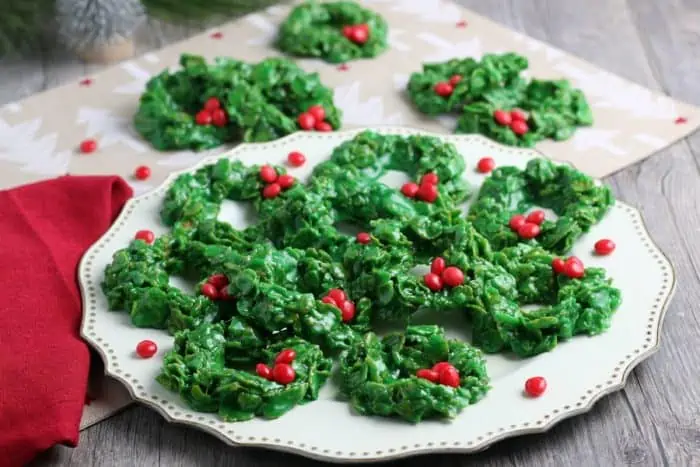 Cornflake Wreath Cookies 20 700x467 1