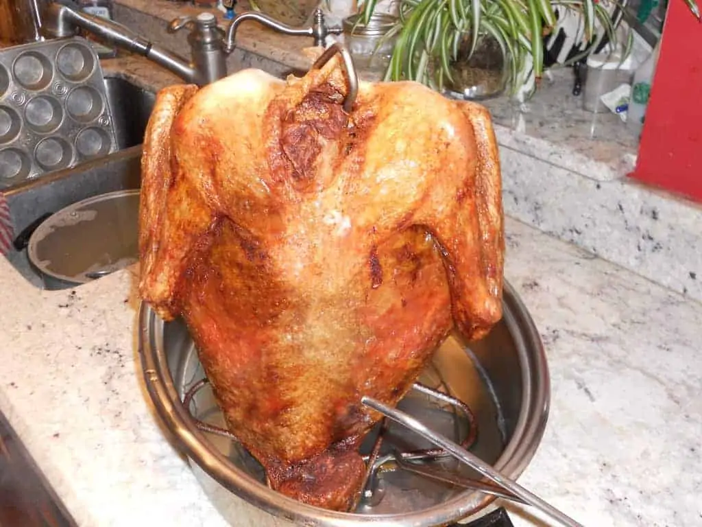 how to deep fry a turkey