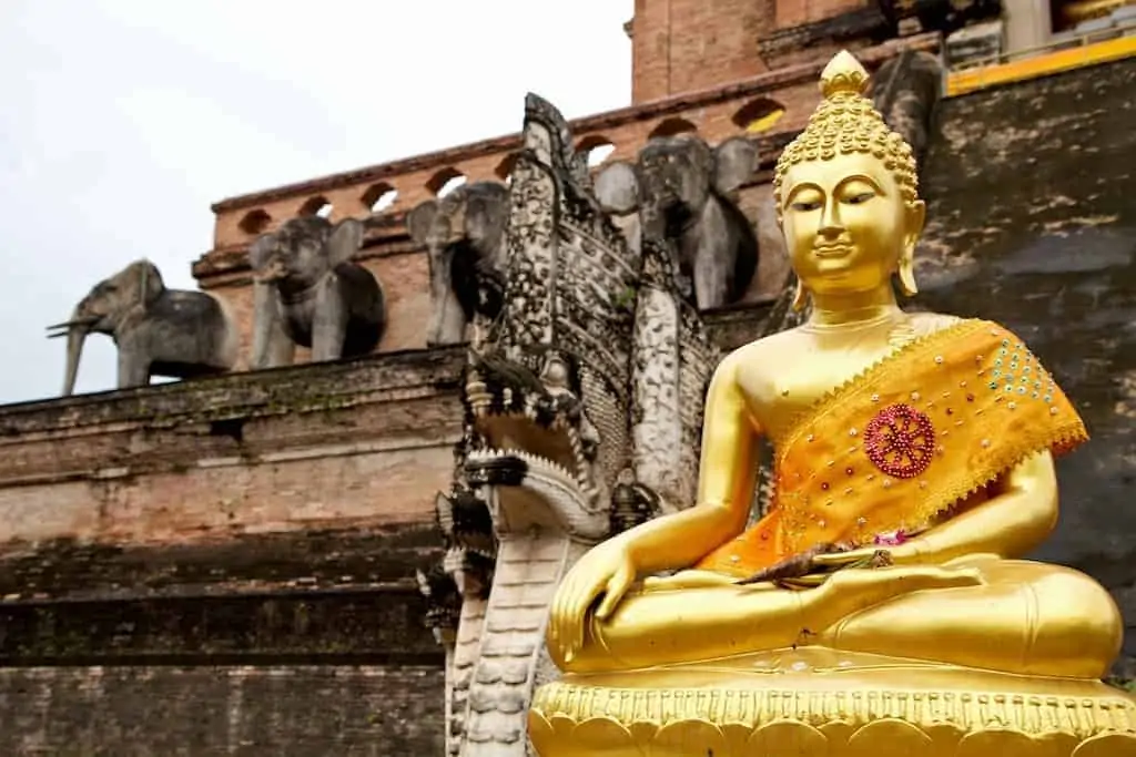 wat chedi luang